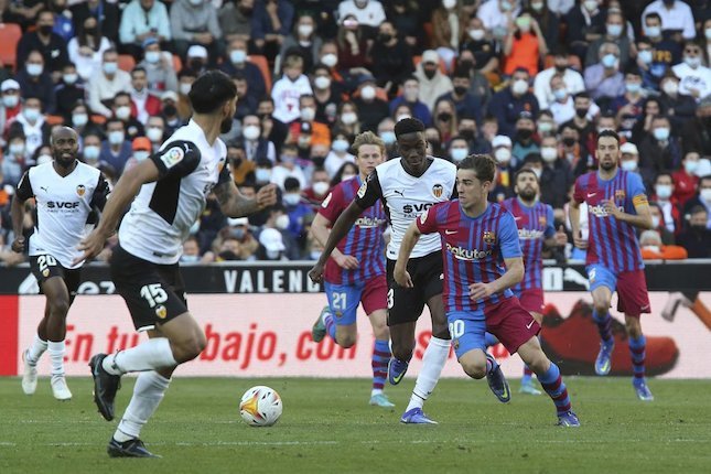 nhan-dinh-soi-keo-valencia-vs-barcelona-luc-2h00-ngay-30-10-2022