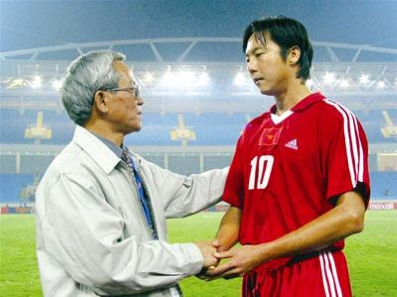 le-huynh-duc-bong-da-viet-nam-chua-co-trung-phong-nao-gioi-hon-3-anh