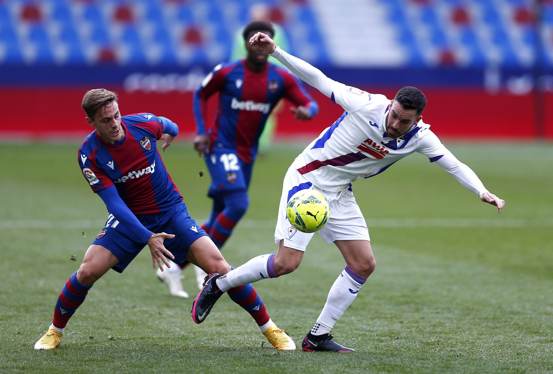 Nhận định soi kèo Eibar vs Levante vào 00h00 ngày 3/9/2024